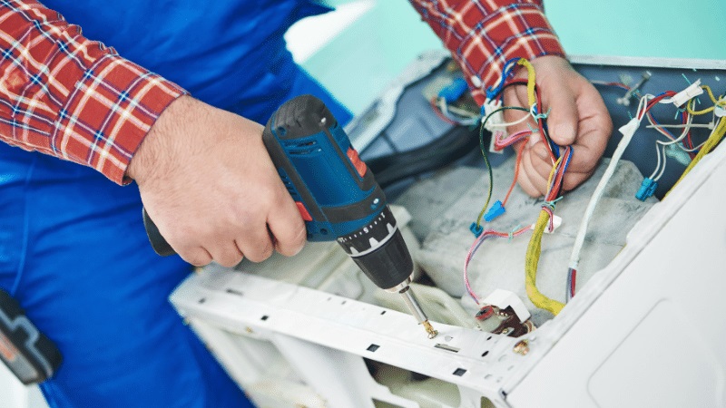 Çayırova Bosch Bosch çamaşır makinesi kart tamiri – Su almama arızası orijinal parça ile giderildi. - Teknik servis örneği